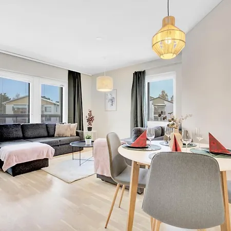 Bellarova Evakkotie Рованиеми