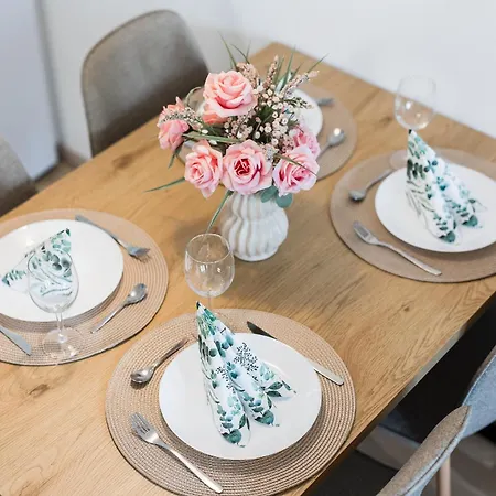 Bellarova Evakkotie Lejlighed